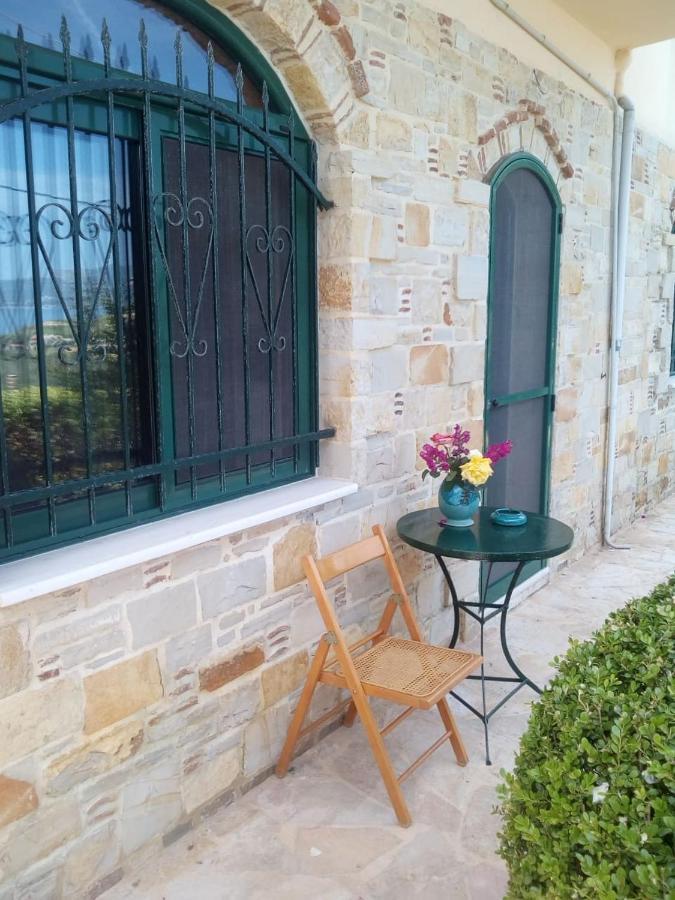 villa roses-mourteri Esterno foto